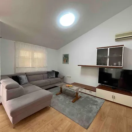 Διαμέρισμα Calm Oasis